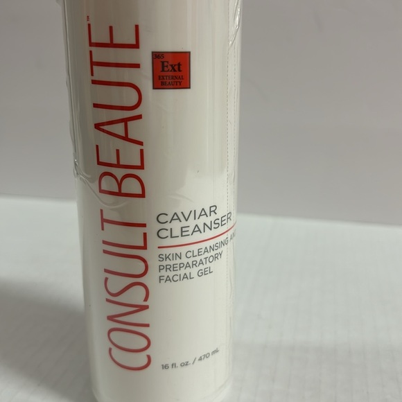 Consult Beaute Caviae Cleanser - Picture 2 of 5